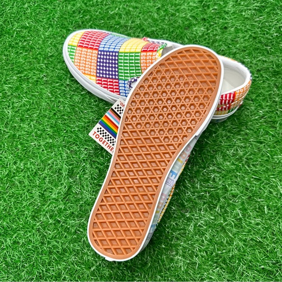 Vans Classic Slip On Pride - Picture 7 of 8